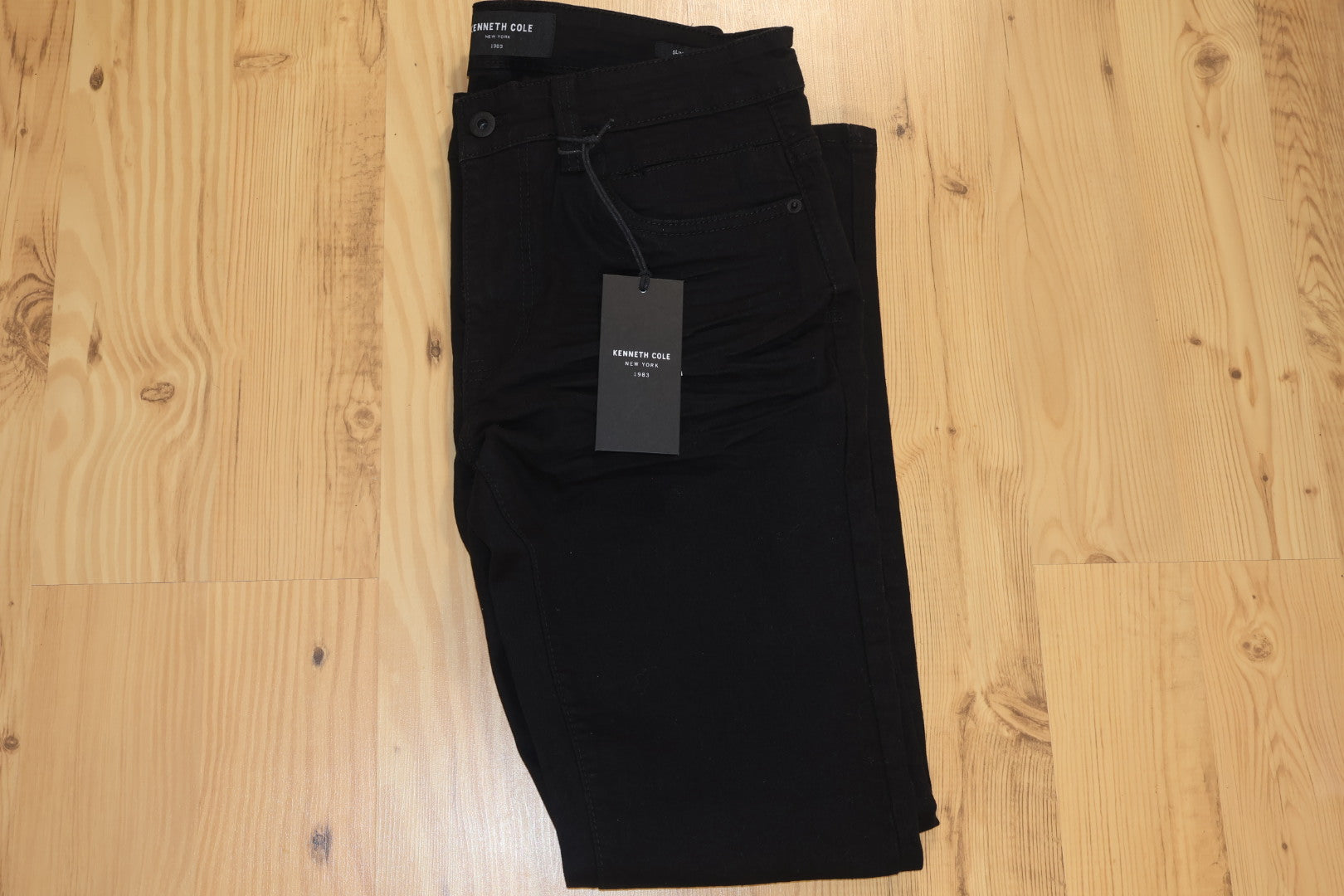 Kenneth Cole Jeans (32 x 30)