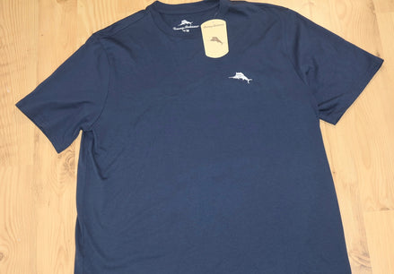Tommy Bahamas T-Shirt (Medium)